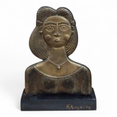 Elegant Bronze Woman Bust Sculpture on Base - Modern Decorative Art